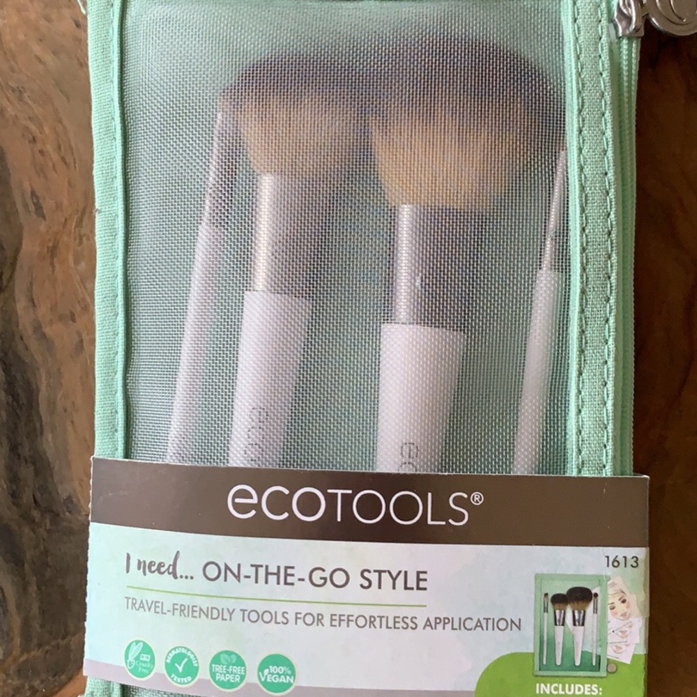 EcoTools travel make up brush set cruelty free